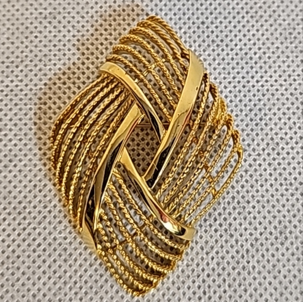 Vintage MONET mid century gold brooch, vintage broach jewelry